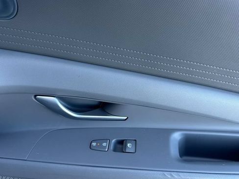 Certified 2025 Hyundai Elantra Hybrid FWD image 20