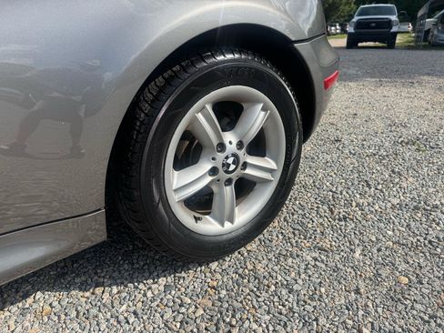 Used 2002 BMW Z3 2.5i RWD image 10