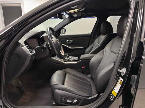 Used 2019 BMW 330i xDrive Sedan w/ Convenience Package image 9