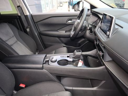 Certified 2025 Nissan Rogue SV AWD/4WD image 26