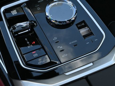 New 2026 BMW 740i image 20