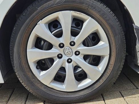 Used 2024 Toyota Corolla LE image 9