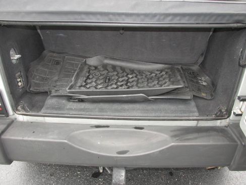 Used 2007 Jeep Wrangler X AWD/4WD image 12