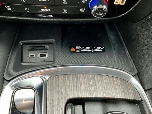 Used 2022 Buick Enclave Avenir w/ Avenir Technology Package image 33