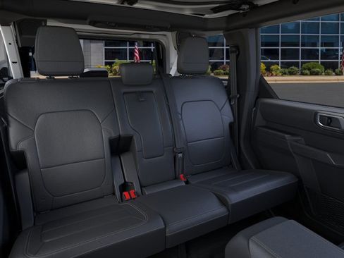 New 2025 Ford Bronco Badlands image 11