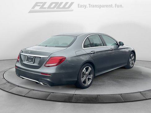 Used 2019 Mercedes-Benz E 300 image 8