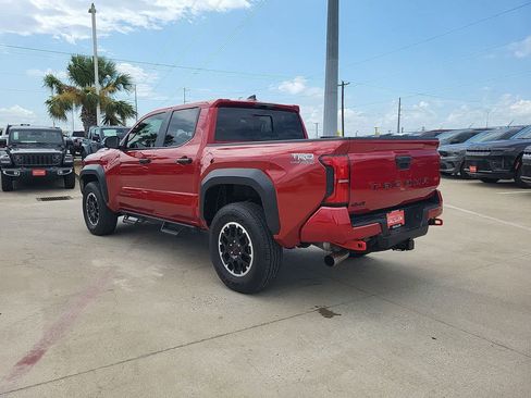 Used 2025 Toyota Tacoma TRD Off-Road w/ TRD Off Road Upgrade Package AWD/4WD image 12