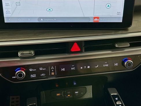 Used 2024 Kia Sorento SX Prestige w/ Olive Brown Leather Package image 15