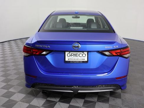 Used 2023 Nissan Sentra SR w/ SR Premium Package FWD image 7