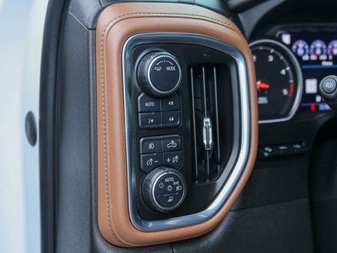 Used 2023 Chevrolet Silverado 2500 High Country w/ Z71 Off-Road Package AWD/4WD image 14
