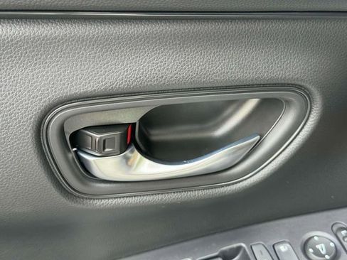 New 2026 Honda HR-V LX image 30