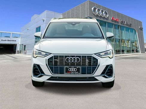 Used 2023 Audi Q3 2.0T Premium w/ Convenience Package image 6