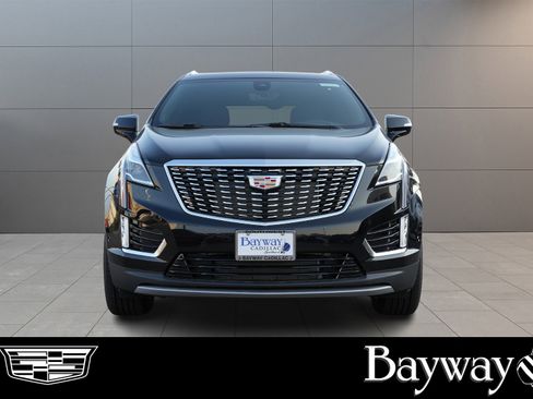 New 2025 Cadillac XT5 Premium Luxury w/ Technology Package image 2