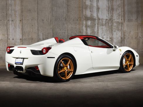 Used 2013 Ferrari 458 Spider image 7