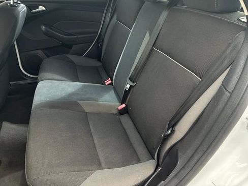 Used 2013 Ford Focus SE FWD image 10