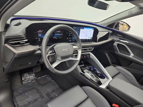 Used 2025 Audi Q5 Premium Plus w/ Premium Plus AWD/4WD image 9