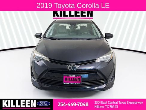 Used 2019 Toyota Corolla LE FWD image 2