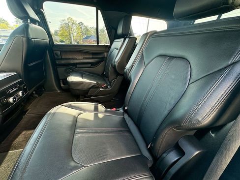 Used 2021 Ford Expedition Limited RWD image 4