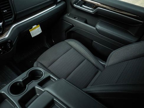 New 2026 GMC Sierra 1500 SLE AWD/4WD image 24