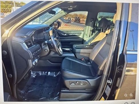 Used 2021 GMC Yukon XL Denali w/ Denali Ultimate Package image 5