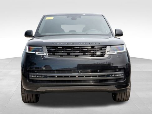 New 2025 Land Rover Range Rover SE image 2