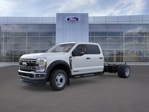 New 2026 Ford F550 4x4 Crew Cab image 2
