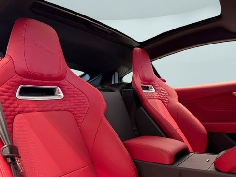 Used 2024 Jaguar F-TYPE R-Dynamic RWD image 13