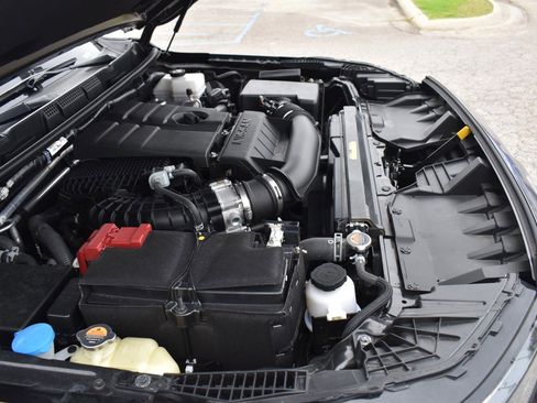 Used 2025 Nissan Frontier SV image 19