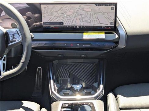 Used 2025 BMW X3 xDrive30i w/ Premium Package image 11