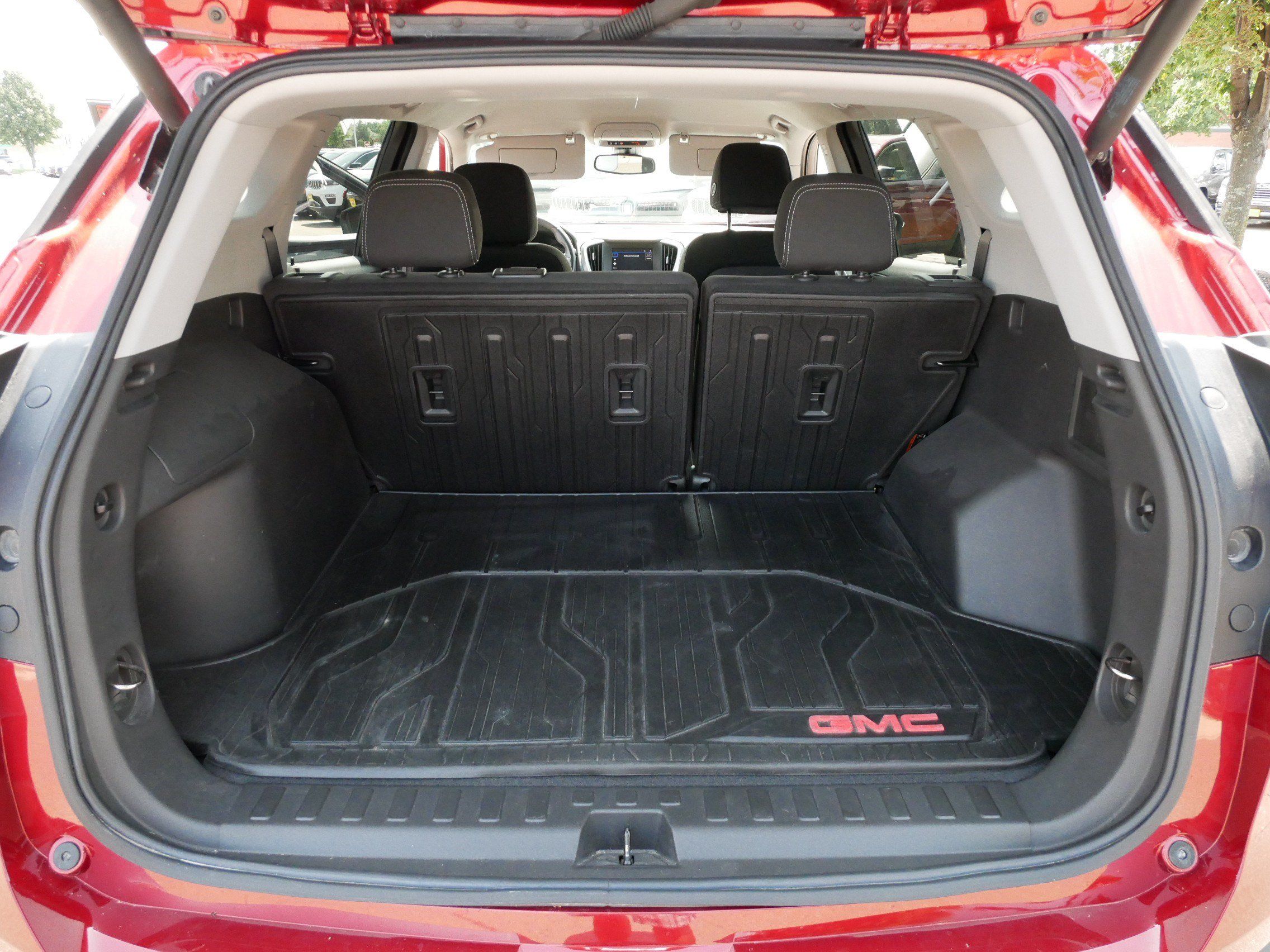 Used 2024 GMC Terrain SLE w/ Driver Convenience Package AWD/4WD image 18