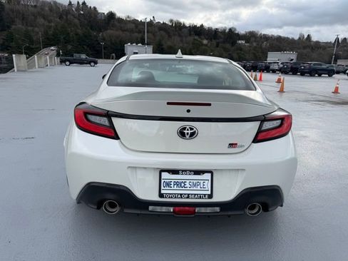 New 2026 Toyota GR86 Premium image 8