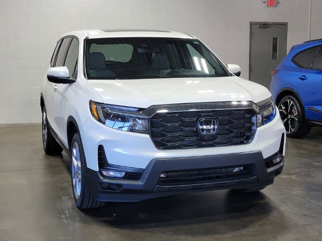 Certified 2025 Honda Passport EX-L image 4