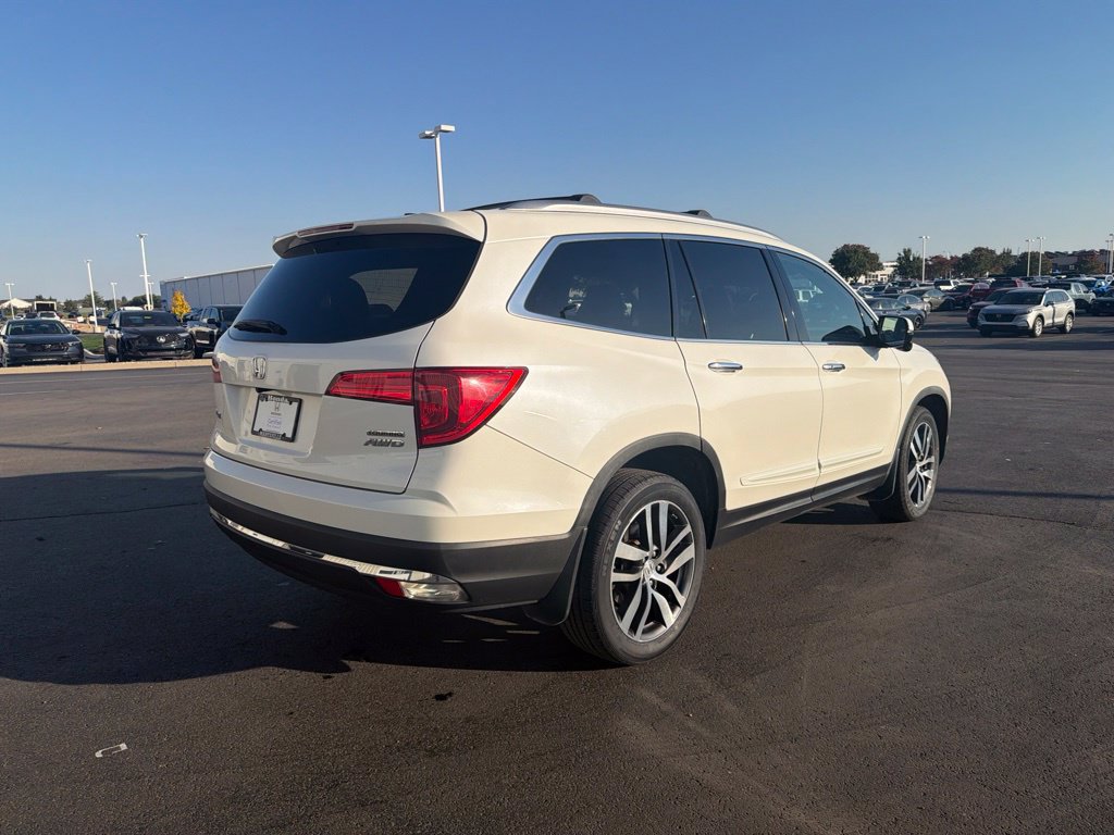 Used 2017 Honda Pilot Touring image 8