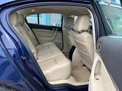 Used 2011 Lincoln MKS FWD image 13