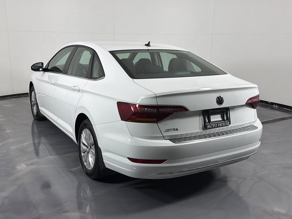 Used 2019 Volkswagen Jetta SE FWD image 7