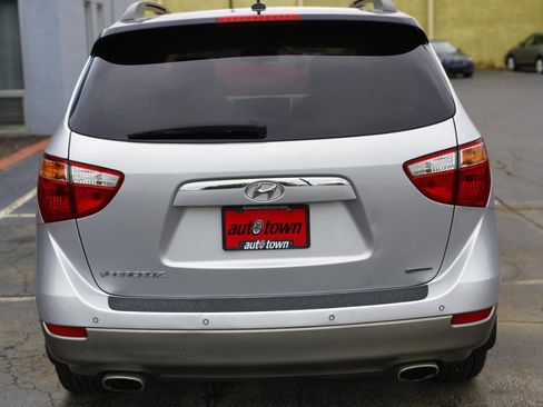 Used 2012 Hyundai Veracruz Limited w/ Entertainment Pkg FWD image 7