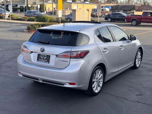 Used 2011 Lexus CT 200h Premium w/ Premium Audio Pkg image 6