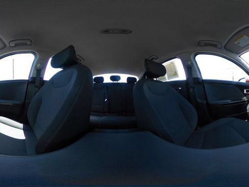 Used 2025 Kia K4 FWD image 43