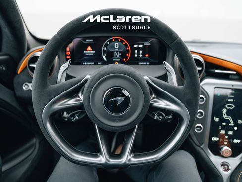 Used 2024 McLaren 750S Spider image 23