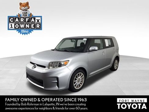Used 2011 Scion xB image 1