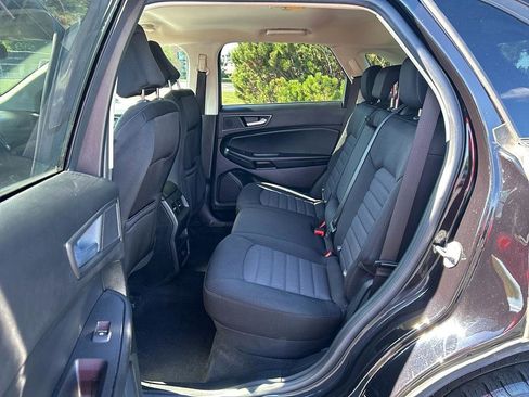 Used 2022 Ford Edge SE image 21