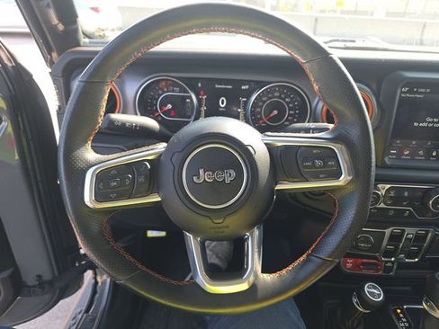 Used 2022 Jeep Gladiator Mojave w/ Cold Weather Group image 19