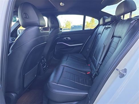 Used 2019 BMW 330i Sedan image 16