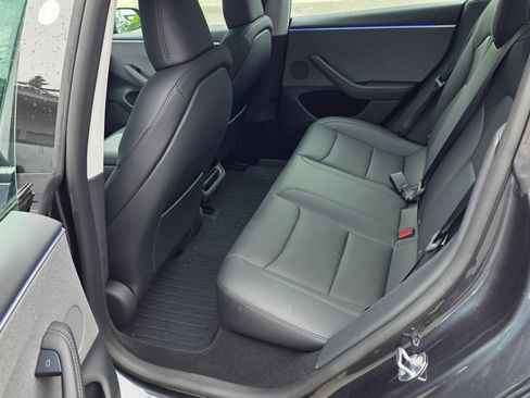 Used 2025 Tesla Model 3 Long Range RWD image 11