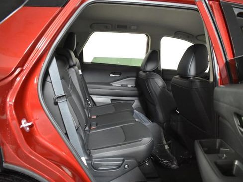 New 2026 Nissan Pathfinder SL AWD/4WD image 34