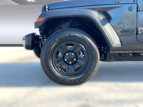 New 2026 Jeep Gladiator Sport image 10