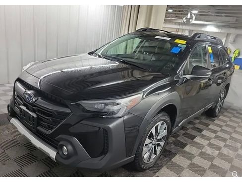 Used 2023 Subaru Outback Limited image 1