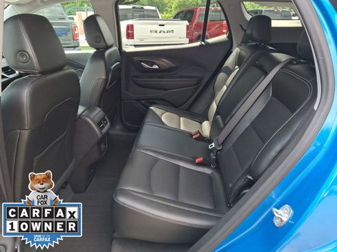 Used 2024 GMC Terrain SLT FWD image 10