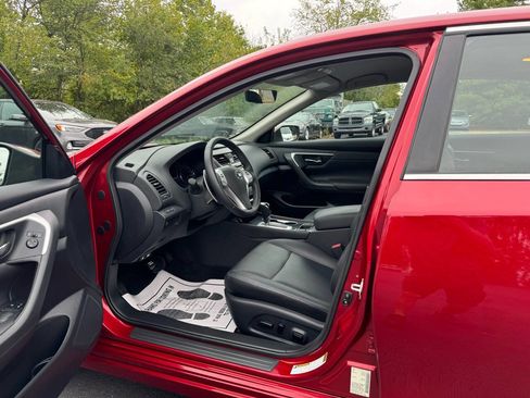 Used 2018 Nissan Altima 2.5 SR w/ SR Special Edition image 8