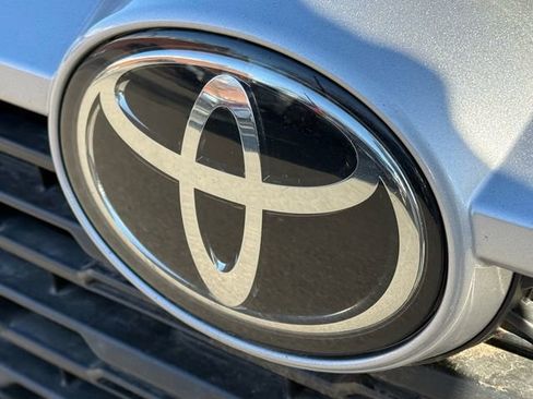 Used 2025 Toyota RAV4 LE image 9